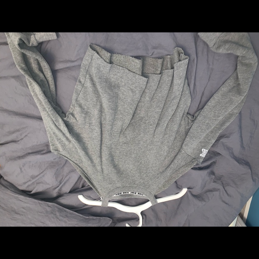 PINK VS SWEATSHIRT LOT SIZE XS